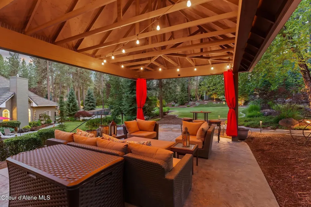 1611 E Heritage Lane Spokane WA 99208