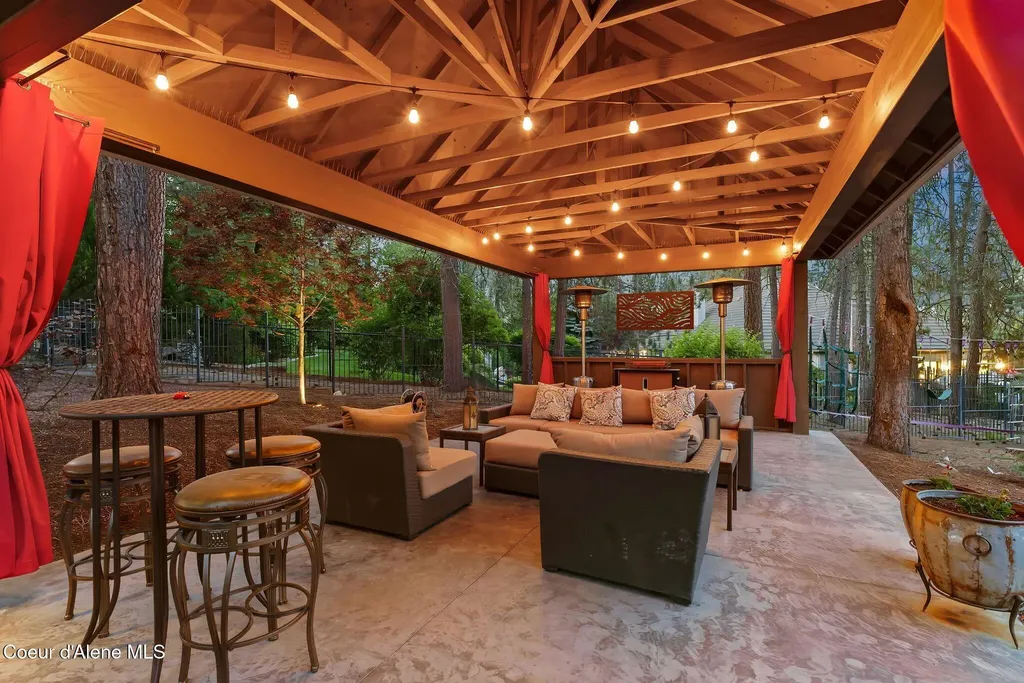 1611 E Heritage Lane Spokane WA 99208