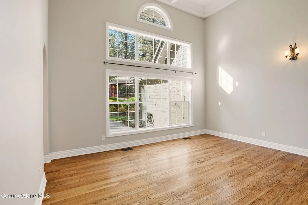 1611 E Heritage Lane Spokane WA 99208