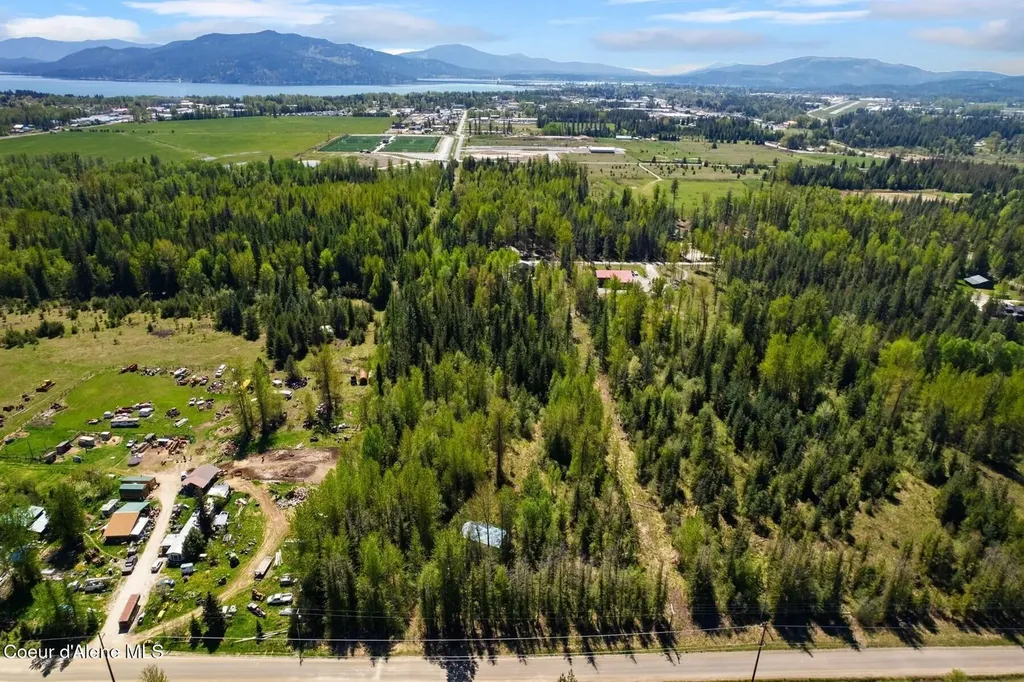 522 E Bronx Road Sandpoint ID 83864