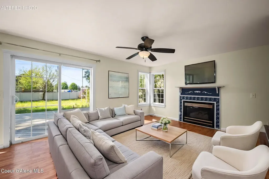 1140 W Starling Avenue Hayden ID 83835