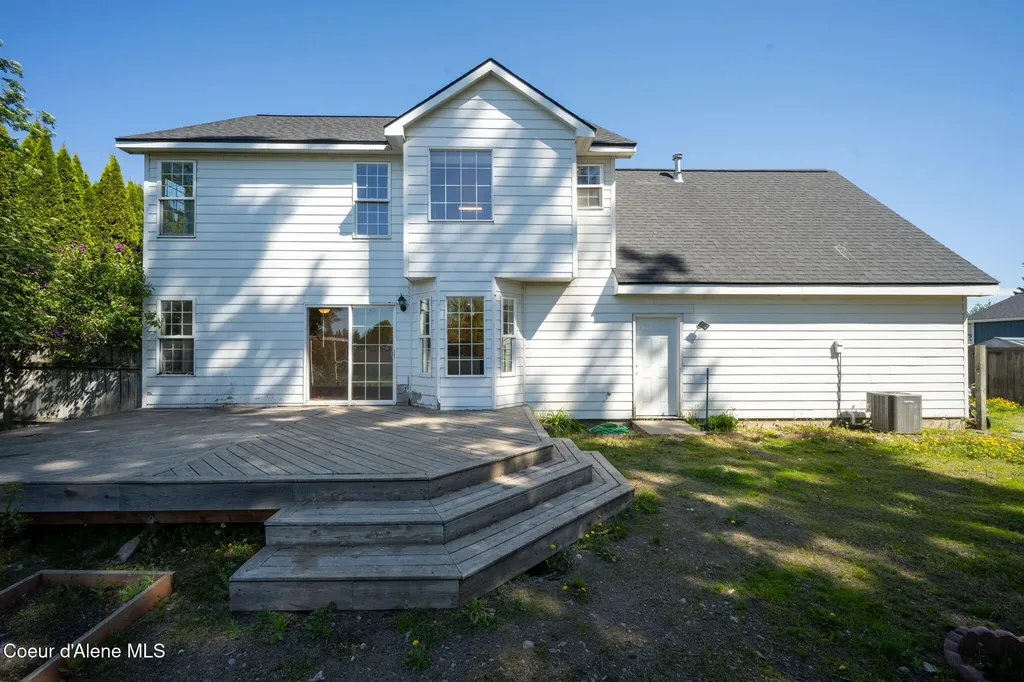 1140 W Starling Avenue Hayden ID 83835