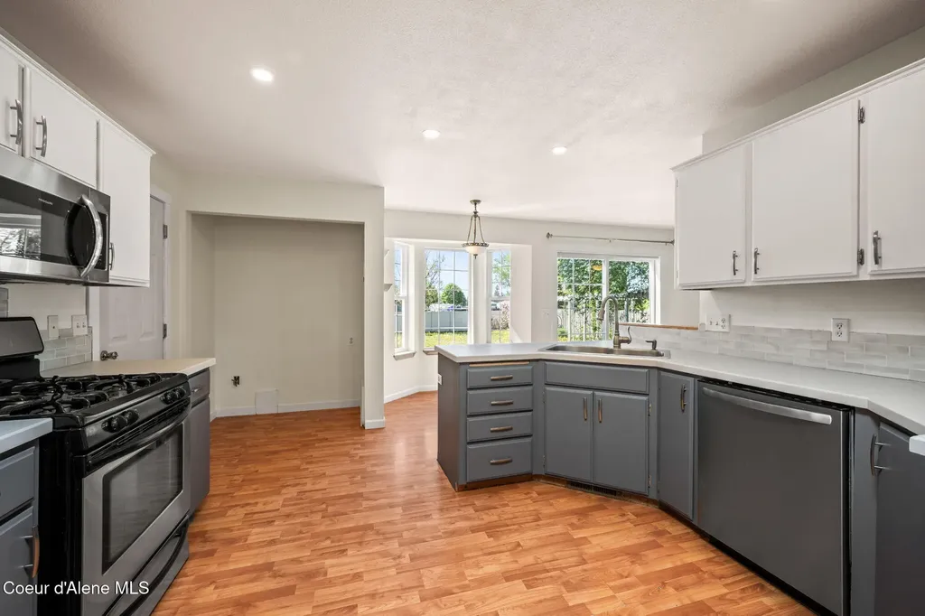 1140 W Starling Avenue Hayden ID 83835