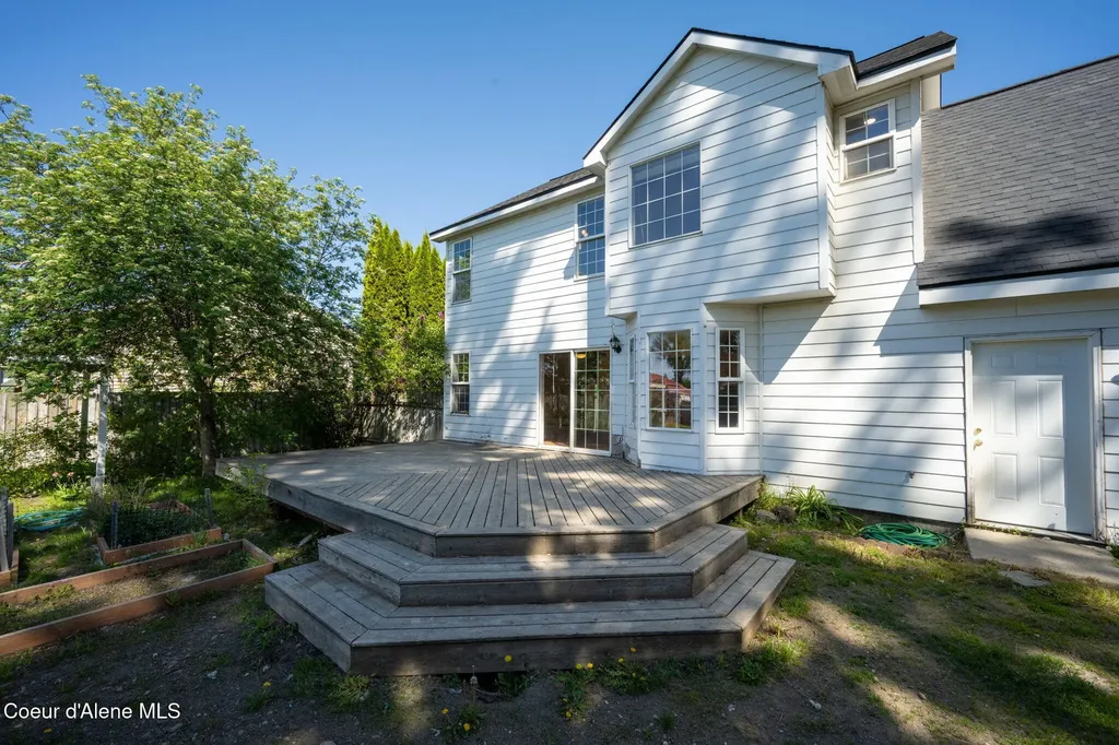 1140 W Starling Avenue Hayden ID 83835
