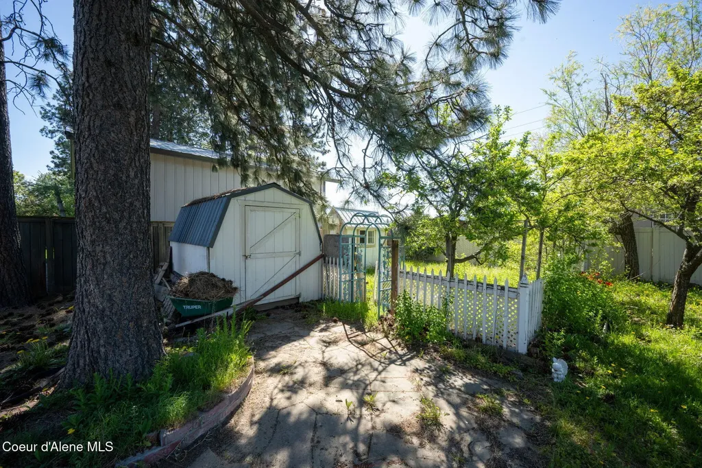 1140 W Starling Avenue Hayden ID 83835