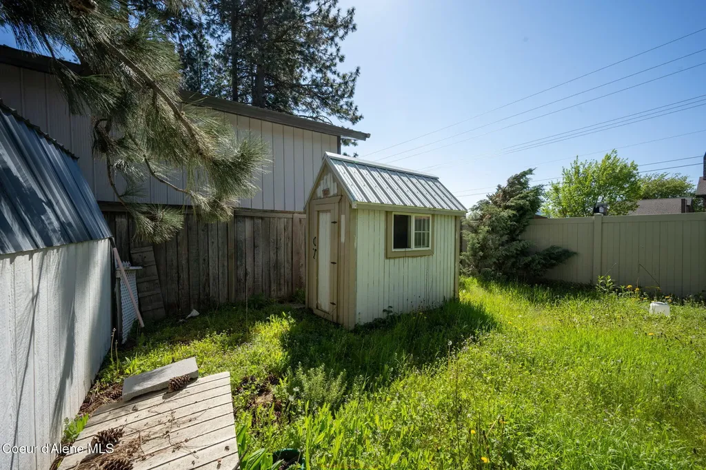 1140 W Starling Avenue Hayden ID 83835
