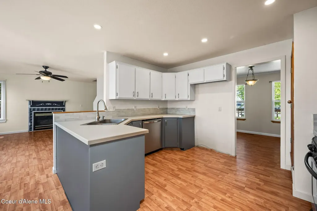 1140 W Starling Avenue Hayden ID 83835