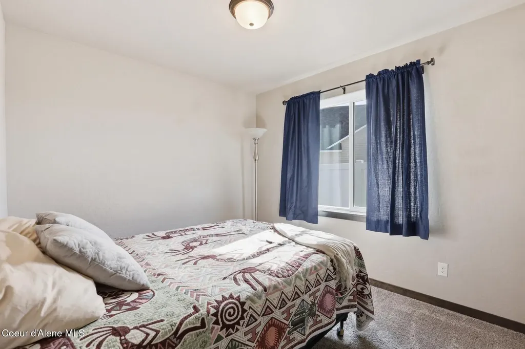 12183 N Gipper Loop Rathdrum ID 83858