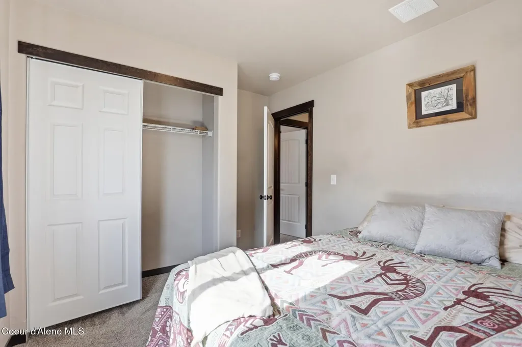 12183 N Gipper Loop Rathdrum ID 83858