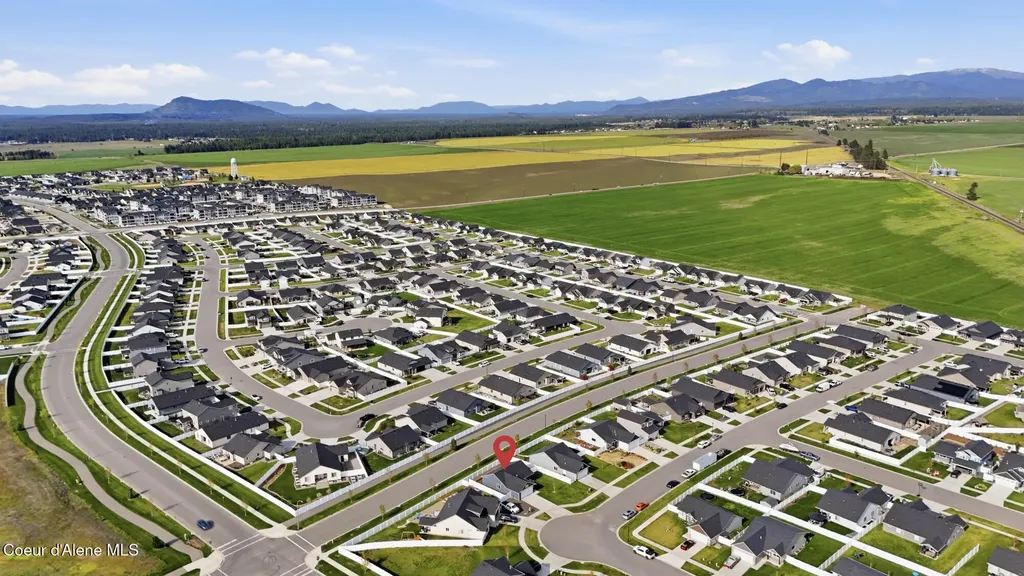12183 N Gipper Loop Rathdrum ID 83858