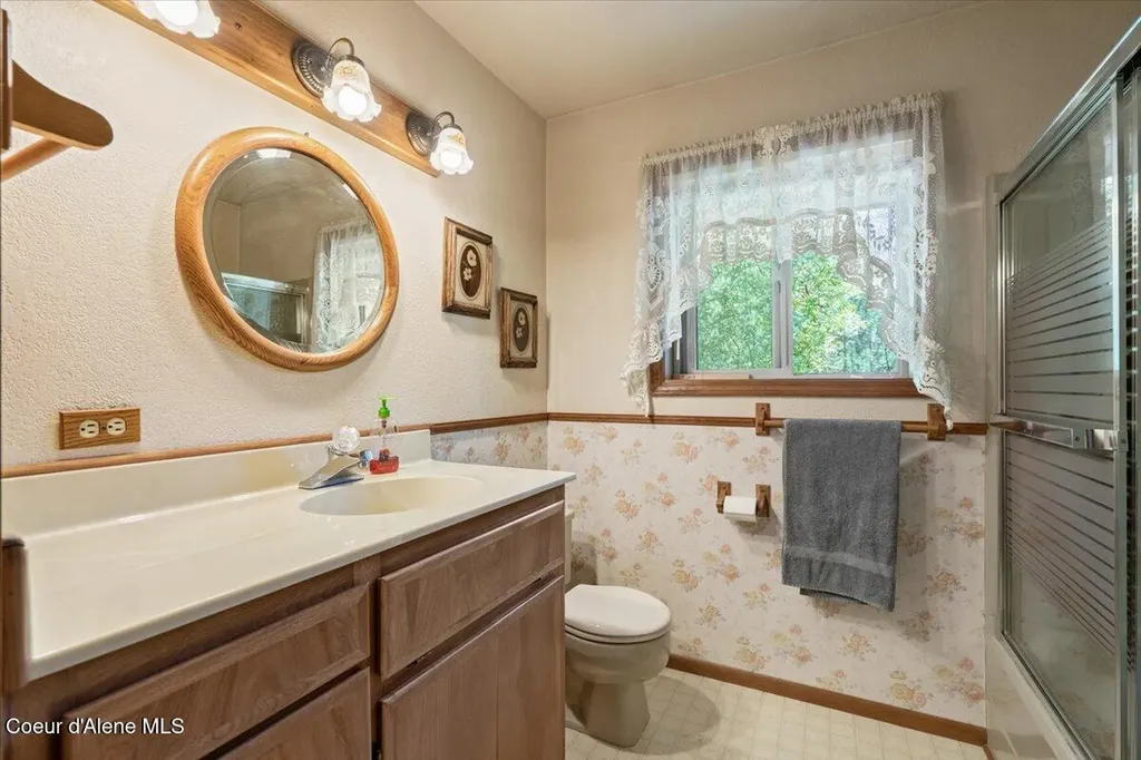 16259 W Hollister Hills Drive Hauser ID 83854