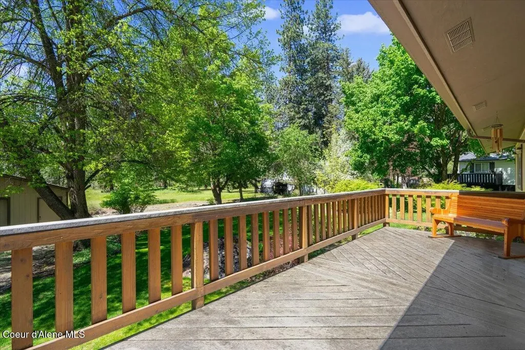 16259 W Hollister Hills Drive Hauser ID 83854