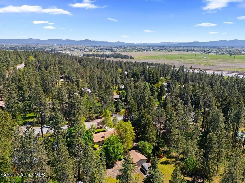 16259 W Hollister Hills Drive Hauser ID 83854