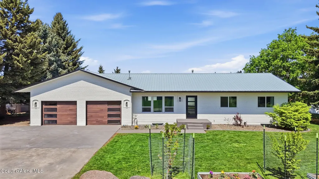 1525 W Miles Avenue Hayden ID 83835