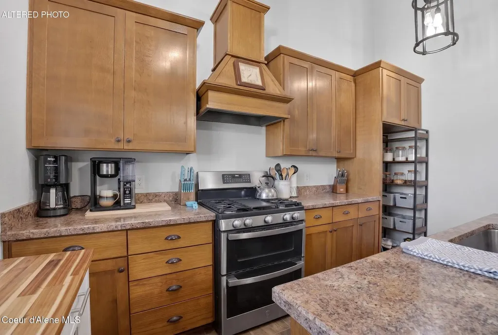 101 S Bentley Place Post Falls ID 83854