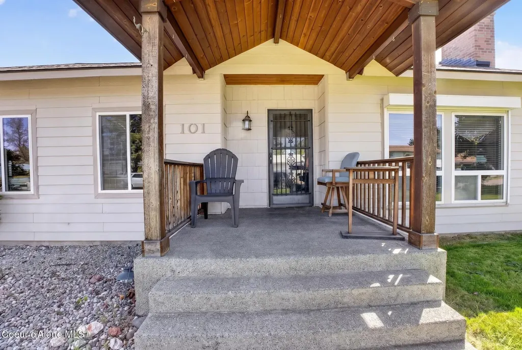 101 S Bentley Place Post Falls ID 83854