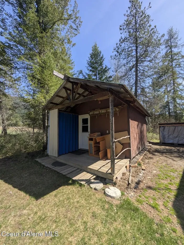 5574 Moyie River Road Bonners Ferry ID 83805