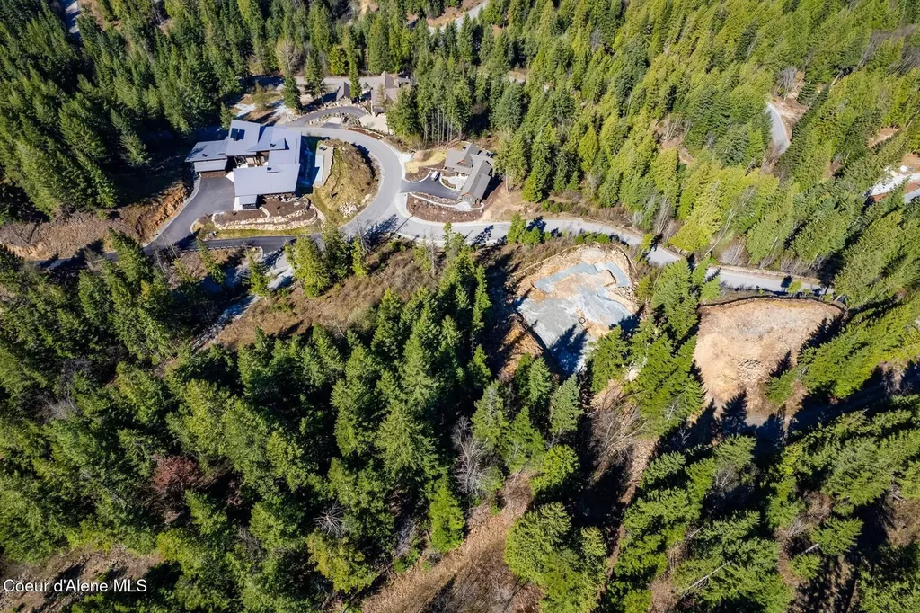 101 Green Monarch Lane Sandpoint ID 83864