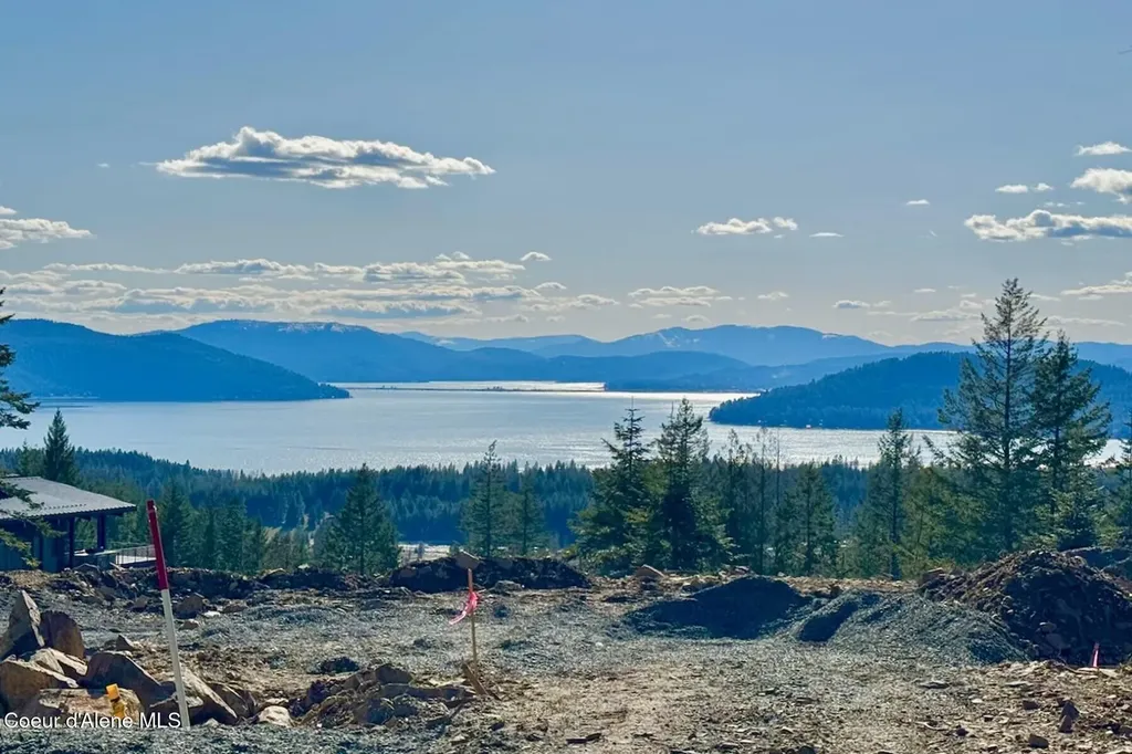 101 Green Monarch Lane Sandpoint ID 83864