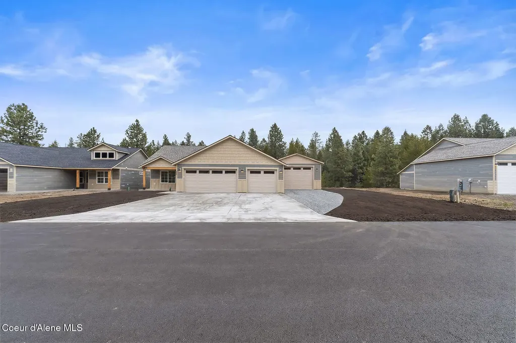 880 E Valley Street S Oldtown ID 83822