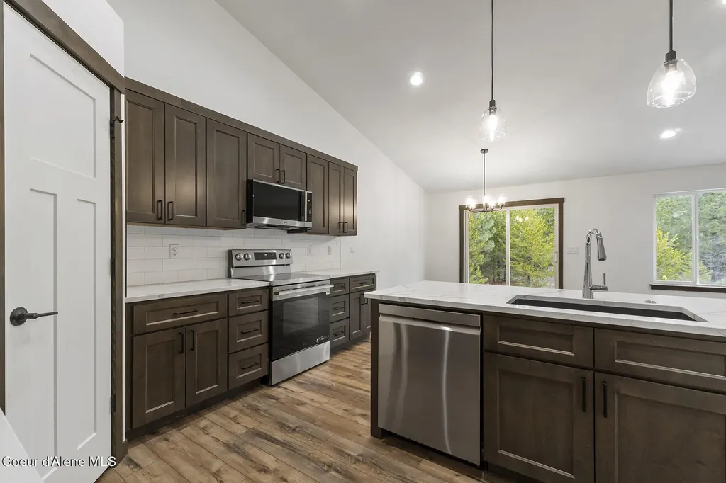 880 E Valley Street S Oldtown ID 83822