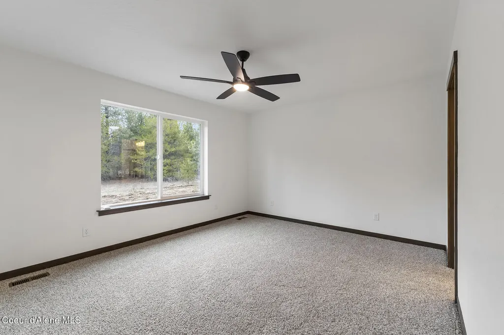 880 E Valley Street S Oldtown ID 83822