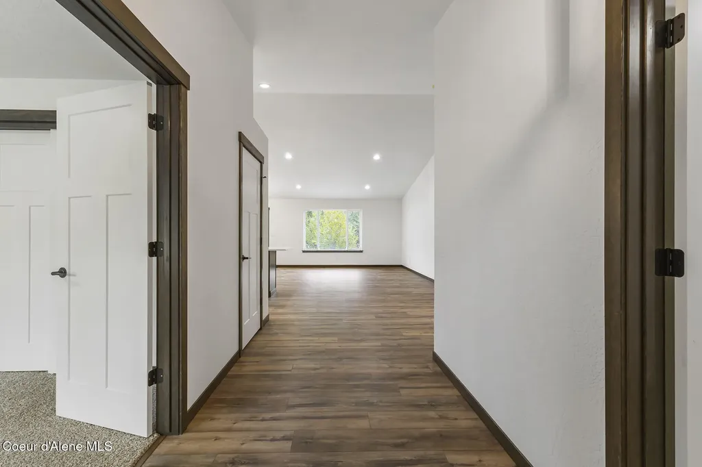 880 E Valley Street S Oldtown ID 83822
