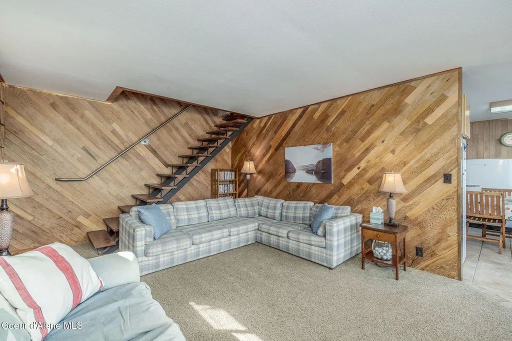 3671 E Bridgeview Drive Harrison ID 83833