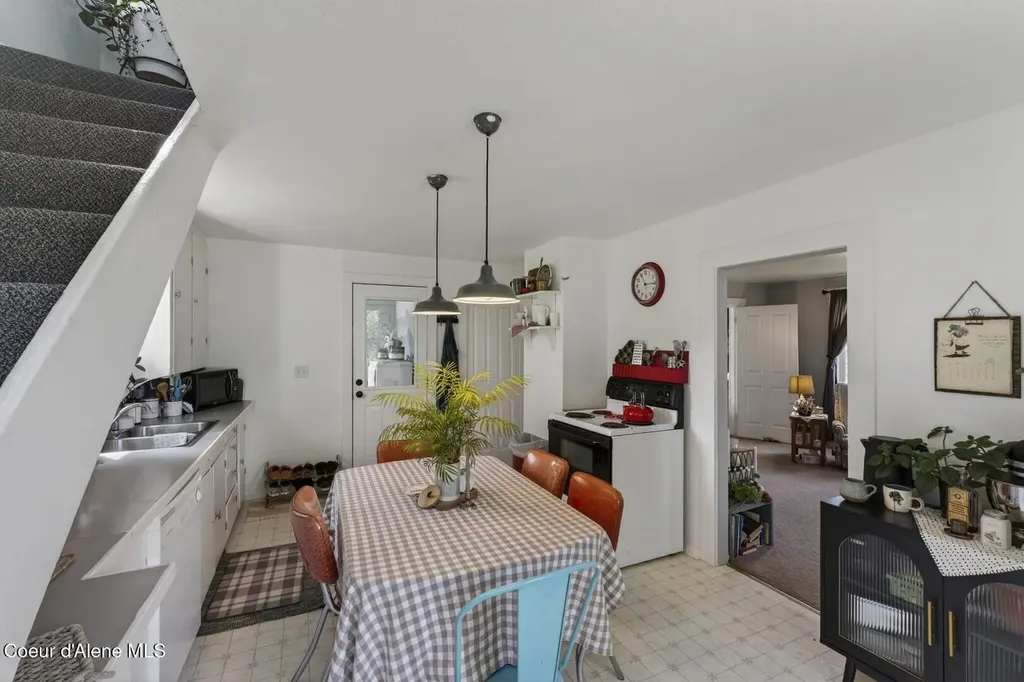 6836 Denver Street Bonners Ferry ID 83805