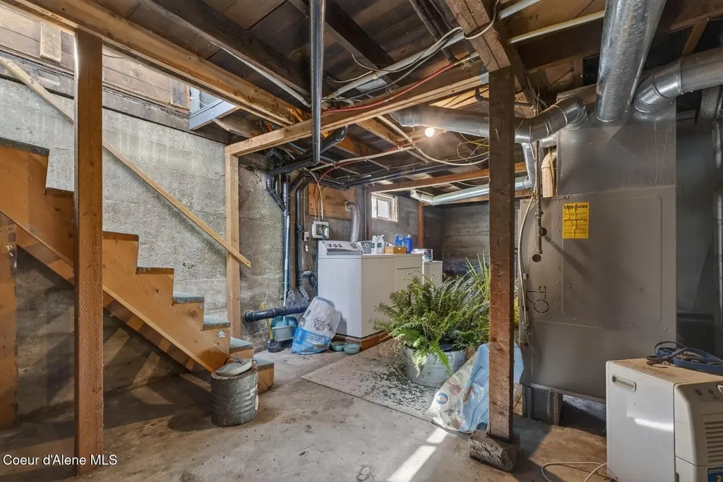 6836 Denver Street Bonners Ferry ID 83805