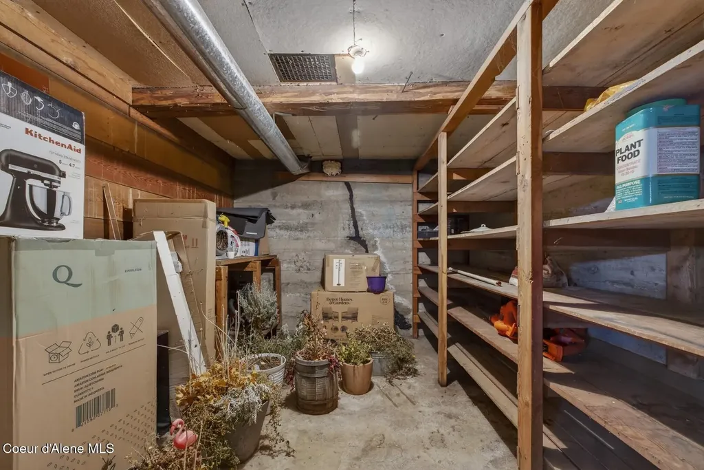 6836 Denver Street Bonners Ferry ID 83805