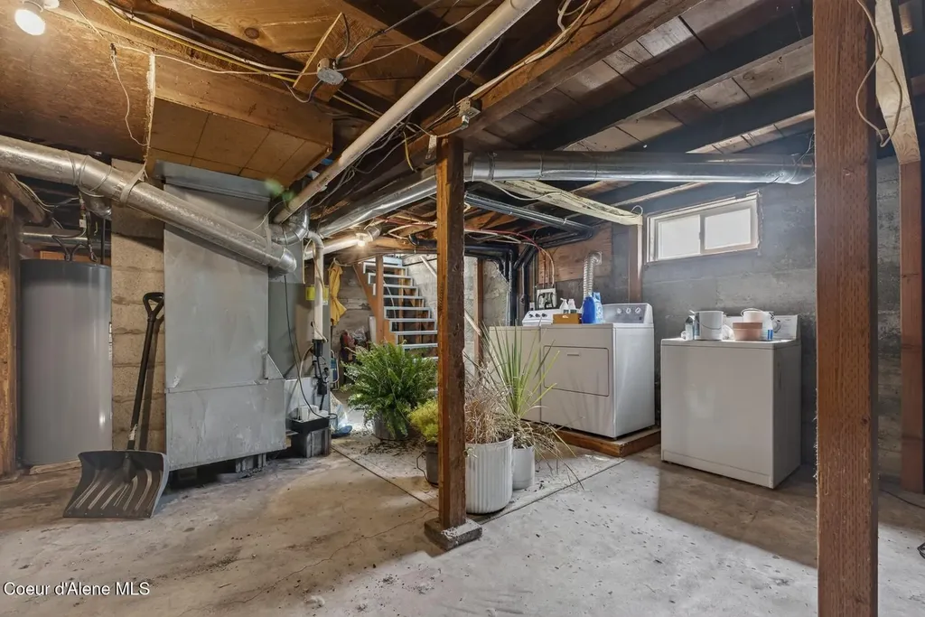 6836 Denver Street Bonners Ferry ID 83805