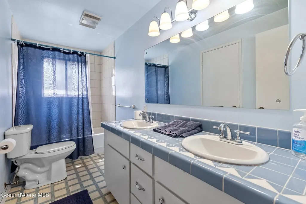 213 Rio Vista Street Osburn ID 83849