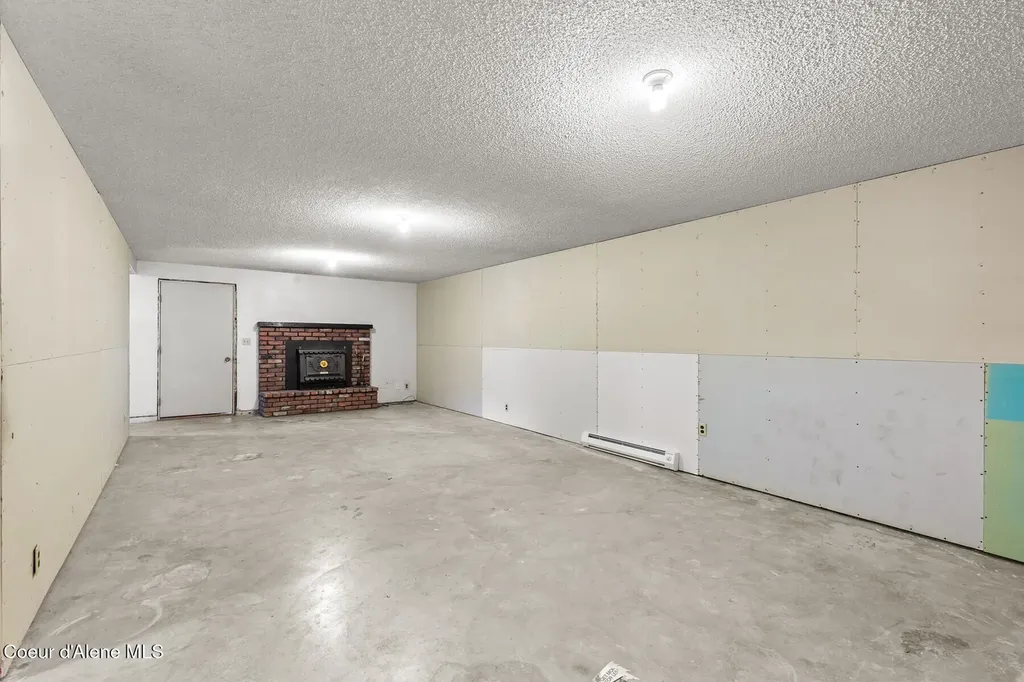 213 Rio Vista Street Osburn ID 83849