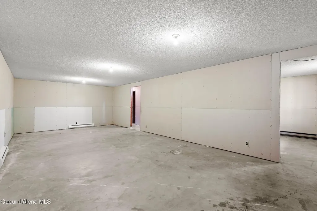 213 Rio Vista Street Osburn ID 83849
