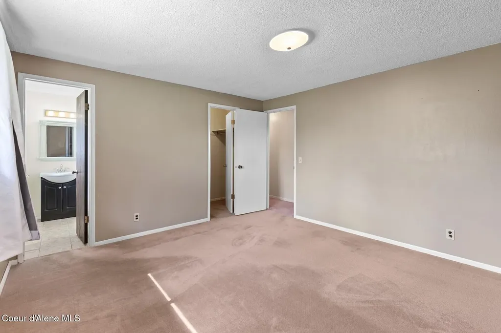213 Rio Vista Street Osburn ID 83849