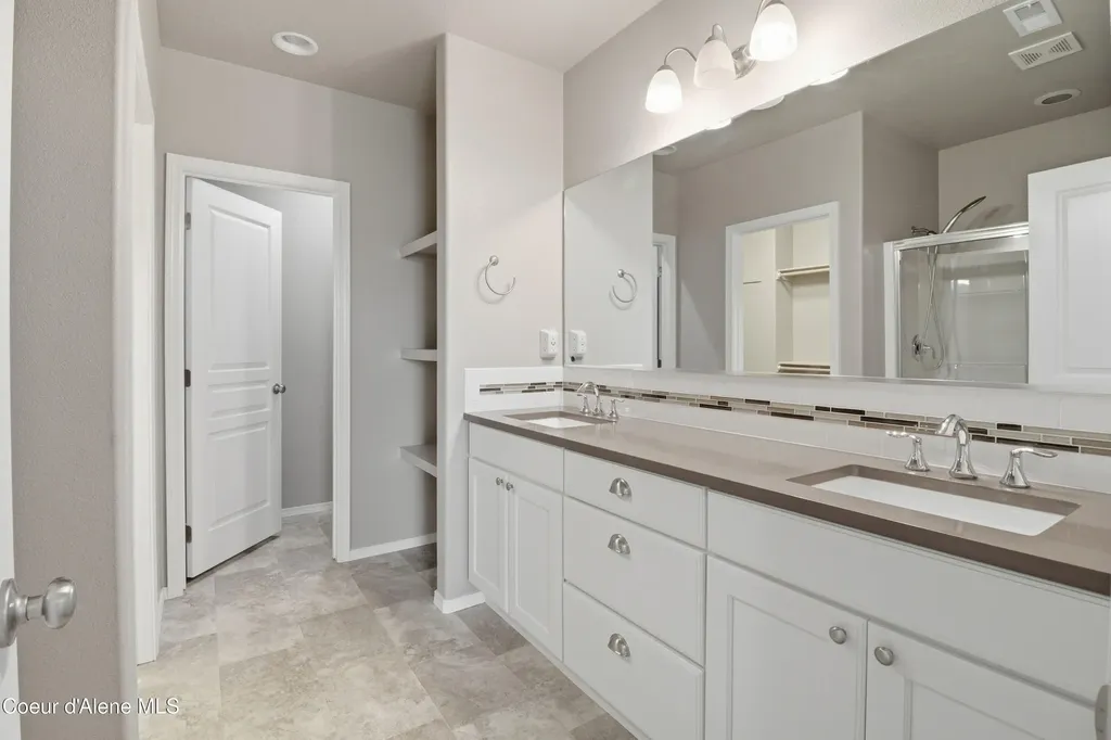 13005 N Loveland Way Hayden ID 83835