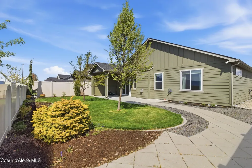 13005 N Loveland Way Hayden ID 83835