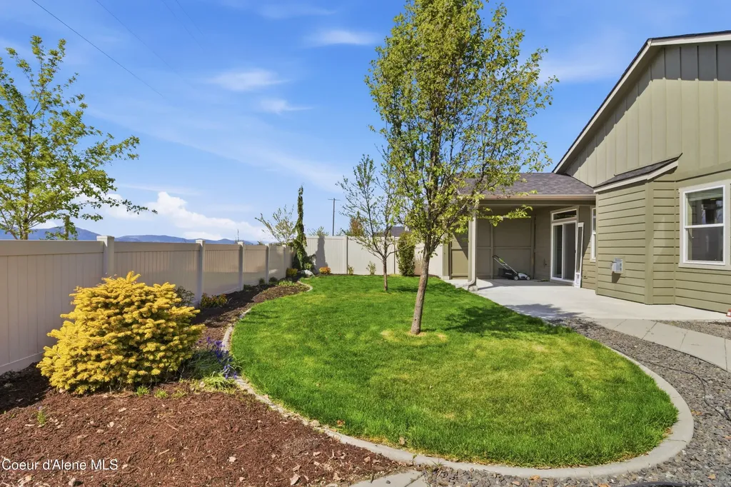 13005 N Loveland Way Hayden ID 83835