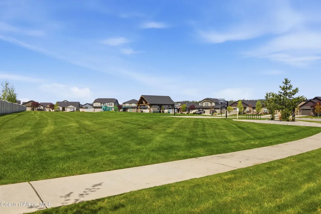13005 N Loveland Way Hayden ID 83835