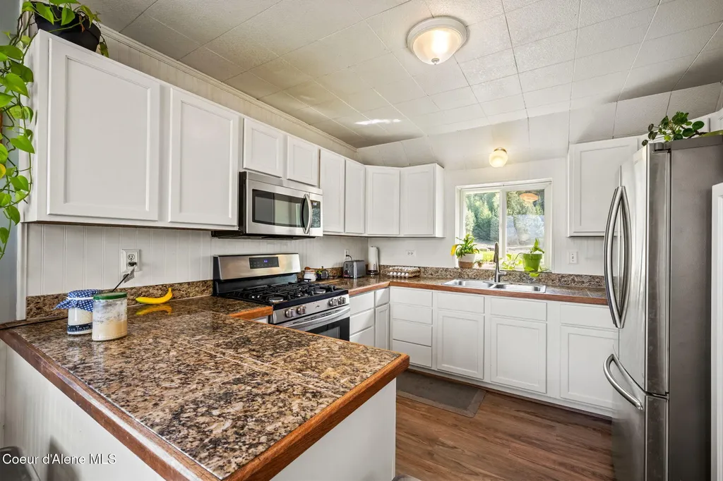 520409 Highway 95 Bonners Ferry ID 83805
