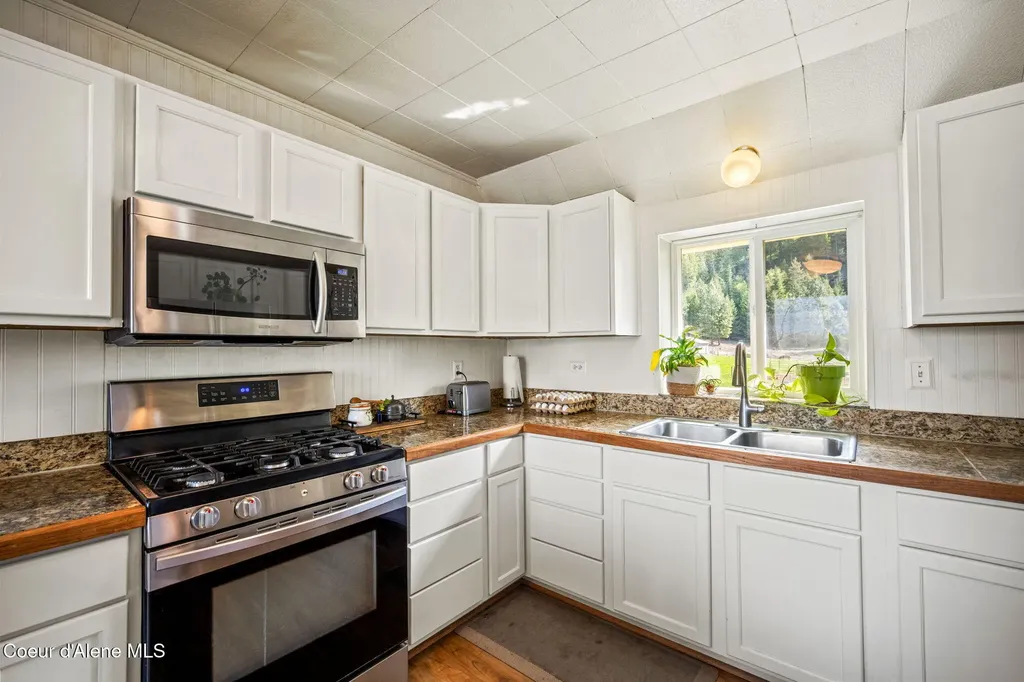 520409 Highway 95 Bonners Ferry ID 83805