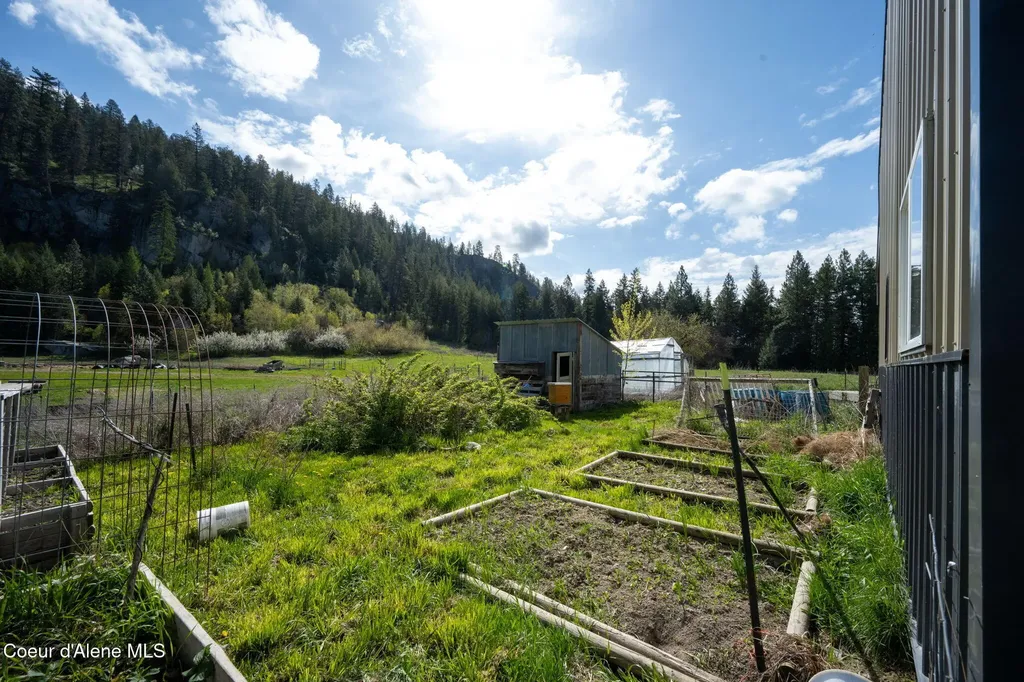 520409 Highway 95 Bonners Ferry ID 83805