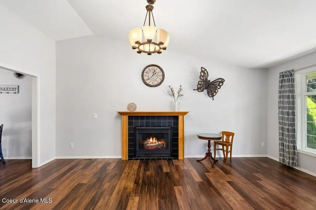 602 S Riverside Harbor Drive Post Falls ID 83854