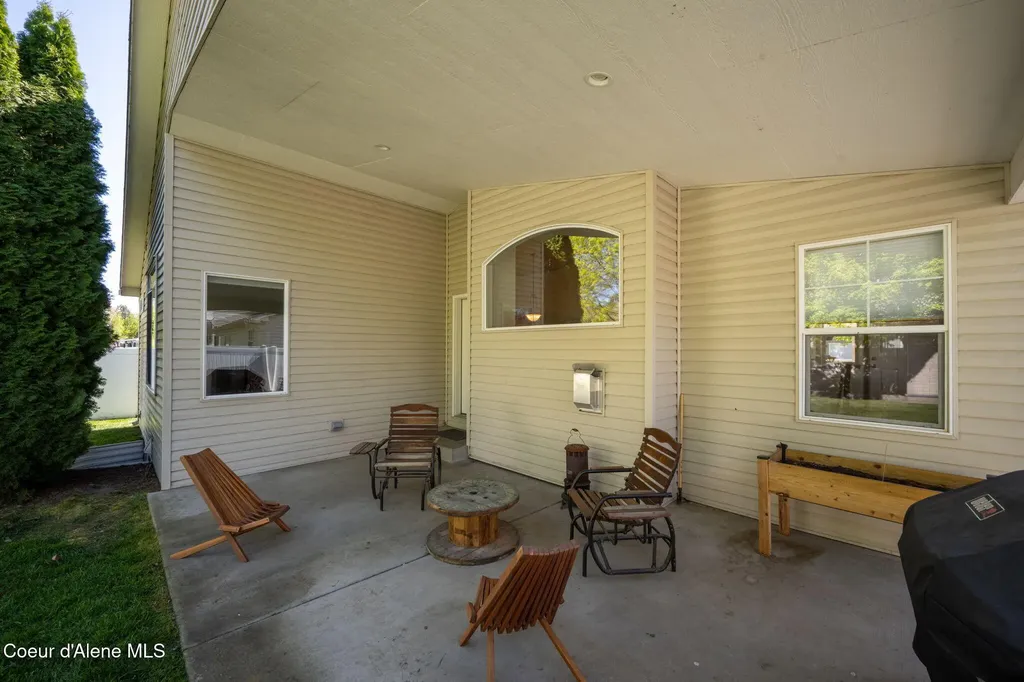 1511 W Tualatin Drive Post Falls ID 83854