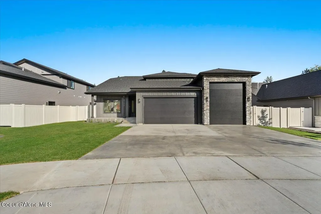 9345 N Secretariat Lane Hayden ID 83835