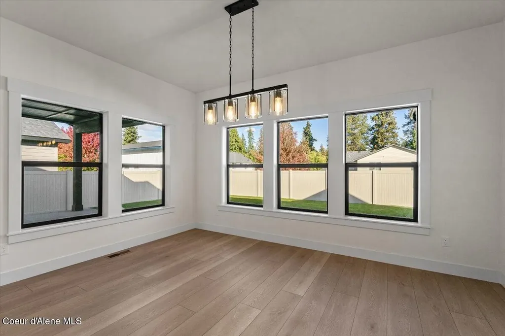 9345 N Secretariat Lane Hayden ID 83835
