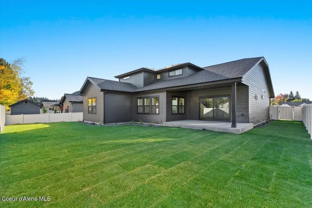 9345 N Secretariat Lane Hayden ID 83835