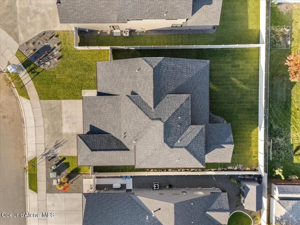 9345 N Secretariat Lane Hayden ID 83835