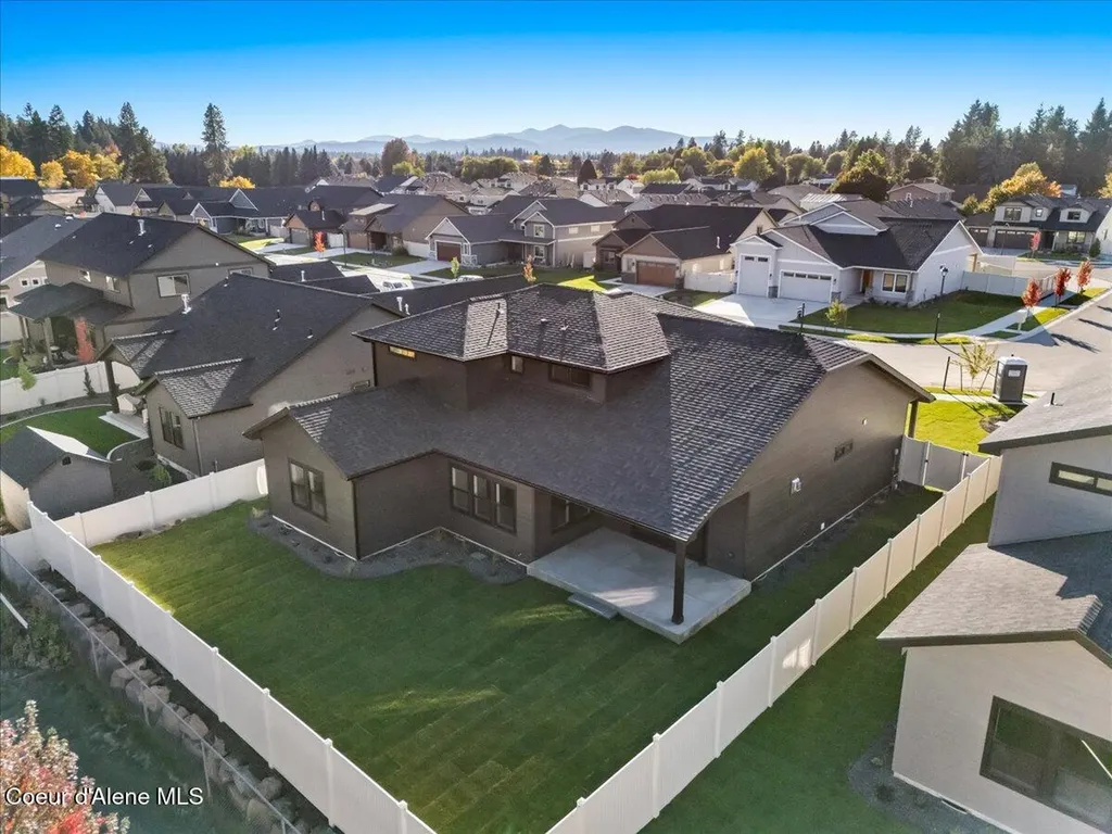 9345 N Secretariat Lane Hayden ID 83835